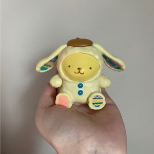 Pompompurin figure